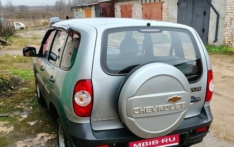 Chevrolet Niva I рестайлинг, 2013 год, 650 000 рублей, 3 фотография