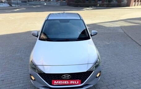 Hyundai Solaris II рестайлинг, 2021 год, 1 465 000 рублей, 17 фотография