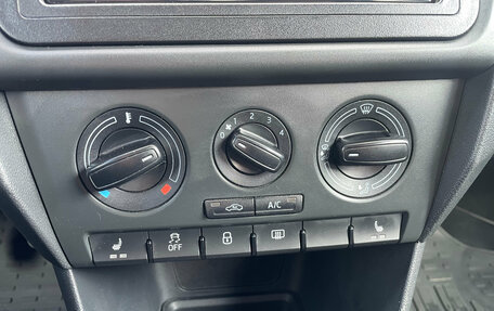 Skoda Rapid I, 2017 год, 1 050 000 рублей, 15 фотография