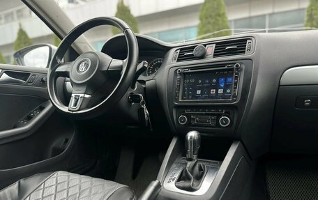 Volkswagen Jetta VI, 2012 год, 1 025 000 рублей, 9 фотография