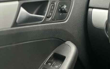 Volkswagen Jetta VI, 2012 год, 1 025 000 рублей, 14 фотография