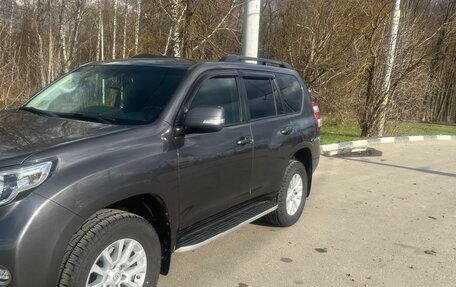 Toyota Land Cruiser Prado 150 рестайлинг 2, 2015 год, 3 350 000 рублей, 15 фотография