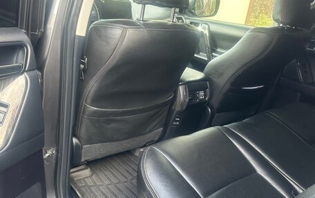 Toyota Land Cruiser Prado 150 рестайлинг 2, 2015 год, 3 350 000 рублей, 7 фотография