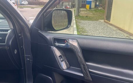 Toyota Land Cruiser Prado 150 рестайлинг 2, 2015 год, 3 350 000 рублей, 10 фотография