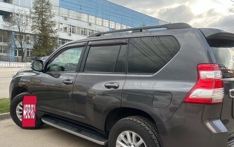 Toyota Land Cruiser Prado 150 рестайлинг 2, 2015 год, 3 350 000 рублей, 2 фотография