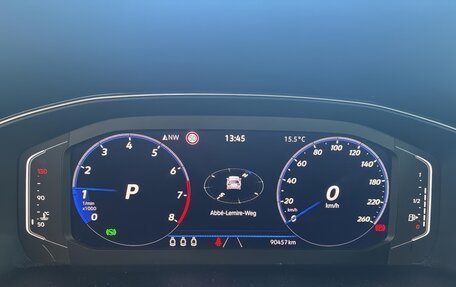 Volkswagen Passat B8 рестайлинг, 2022 год, 2 275 000 рублей, 11 фотография