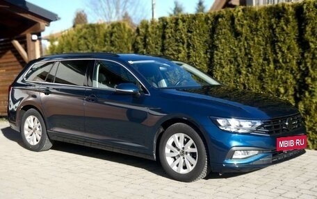 Volkswagen Passat B8 рестайлинг, 2022 год, 2 275 000 рублей, 9 фотография