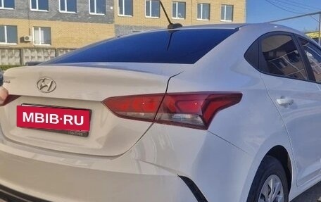 Hyundai Solaris II рестайлинг, 2021 год, 1 600 000 рублей, 7 фотография