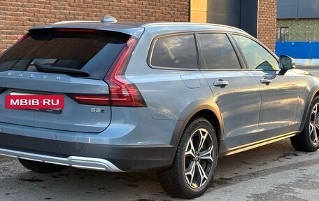 Volvo V90 Cross Country I рестайлинг, 2022 год, 5 900 000 рублей, 2 фотография