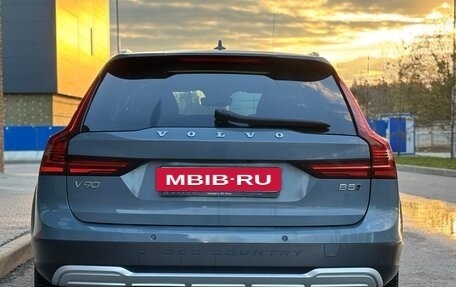 Volvo V90 Cross Country I рестайлинг, 2022 год, 5 900 000 рублей, 3 фотография