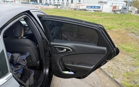 Chrysler 200 II, 2015 год, 1 100 000 рублей, 22 фотография