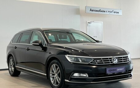 Volkswagen Passat B8 рестайлинг, 2019 год, 2 140 000 рублей, 3 фотография