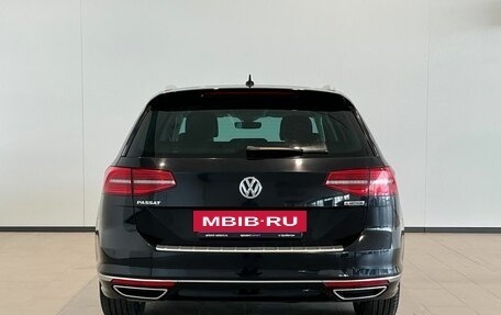 Volkswagen Passat B8 рестайлинг, 2019 год, 2 140 000 рублей, 6 фотография