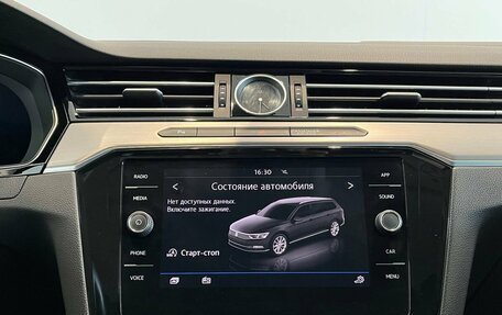 Volkswagen Passat B8 рестайлинг, 2019 год, 2 140 000 рублей, 21 фотография