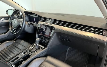 Volkswagen Passat B8 рестайлинг, 2019 год, 2 140 000 рублей, 25 фотография