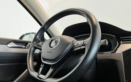 Volkswagen Passat B8 рестайлинг, 2019 год, 2 140 000 рублей, 22 фотография