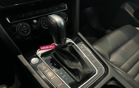 Volkswagen Passat B8 рестайлинг, 2019 год, 2 140 000 рублей, 19 фотография