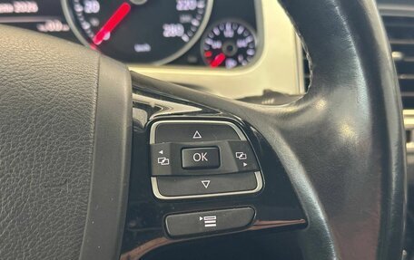 Volkswagen Touareg III, 2015 год, 2 855 000 рублей, 13 фотография