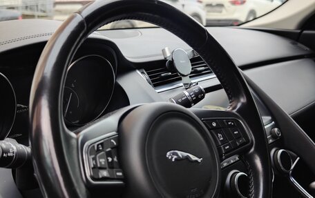 Jaguar E-Pace, 2018 год, 1 950 000 рублей, 8 фотография