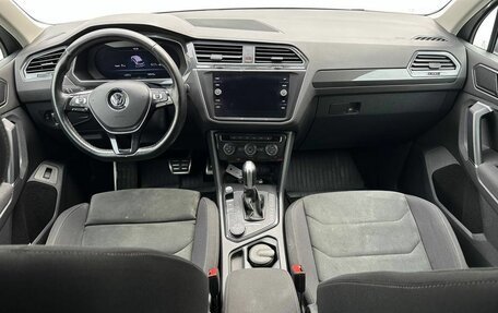 Volkswagen Tiguan II, 2018 год, 2 540 000 рублей, 11 фотография