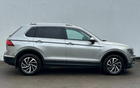 Volkswagen Tiguan II, 2018 год, 2 540 000 рублей, 4 фотография