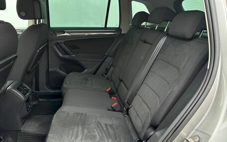 Volkswagen Tiguan II, 2018 год, 2 540 000 рублей, 10 фотография