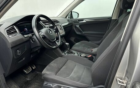Volkswagen Tiguan II, 2018 год, 2 540 000 рублей, 9 фотография