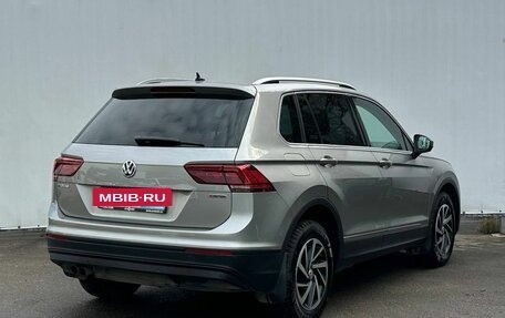 Volkswagen Tiguan II, 2018 год, 2 540 000 рублей, 5 фотография