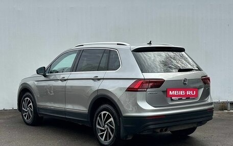 Volkswagen Tiguan II, 2018 год, 2 540 000 рублей, 7 фотография