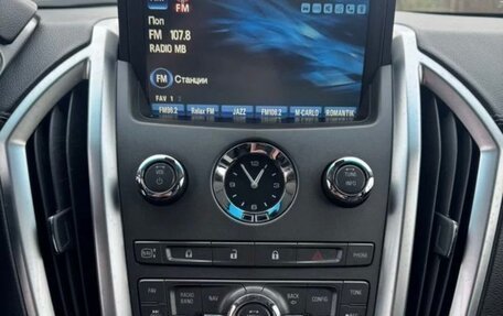 Cadillac SRX II рестайлинг, 2011 год, 895 000 рублей, 8 фотография