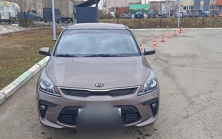 KIA Rio IV, 2018 год, 1 350 000 рублей, 1 фотография