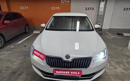 Skoda Superb III рестайлинг, 2015 год, 1 850 000 рублей, 1 фотография