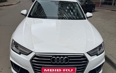 Audi A4, 2018 год, 2 650 000 рублей, 1 фотография