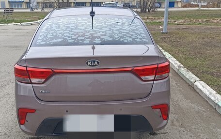 KIA Rio IV, 2018 год, 1 350 000 рублей, 5 фотография
