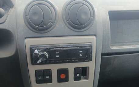 Renault Logan I, 2007 год, 190 000 рублей, 2 фотография