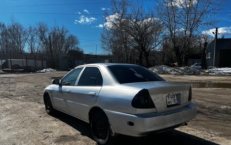 Mitsubishi Mirage VI рестайлинг, 2001 год, 89 000 рублей, 2 фотография