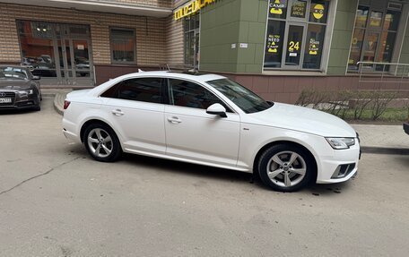 Audi A4, 2018 год, 2 650 000 рублей, 2 фотография