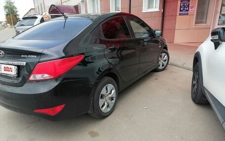 Hyundai Solaris II рестайлинг, 2015 год, 1 200 000 рублей, 5 фотография