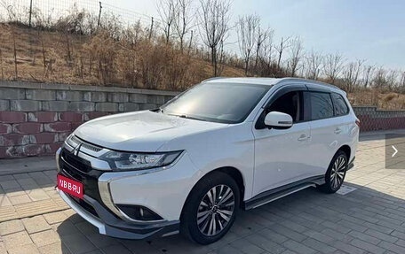 Mitsubishi Outlander III рестайлинг 3, 2021 год, 1 765 000 рублей, 1 фотография