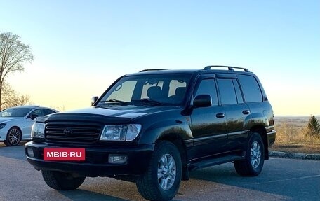 Toyota Land Cruiser 100 рестайлинг 2, 2004 год, 1 680 000 рублей, 2 фотография
