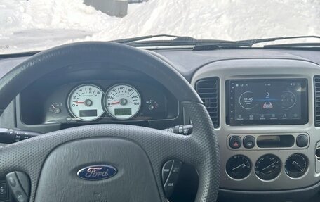 Ford Escape II, 2004 год, 550 000 рублей, 6 фотография