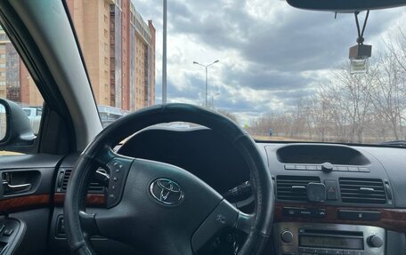 Toyota Avensis III рестайлинг, 2005 год, 650 000 рублей, 12 фотография