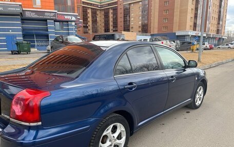 Toyota Avensis III рестайлинг, 2005 год, 650 000 рублей, 8 фотография