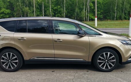 Renault Espace V рестайлинг, 2017 год, 1 990 000 рублей, 2 фотография