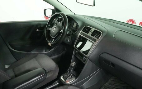 Volkswagen Polo VI (EU Market), 2015 год, 879 000 рублей, 10 фотография