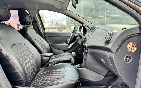 Renault Logan II, 2022 год, 1 240 000 рублей, 13 фотография