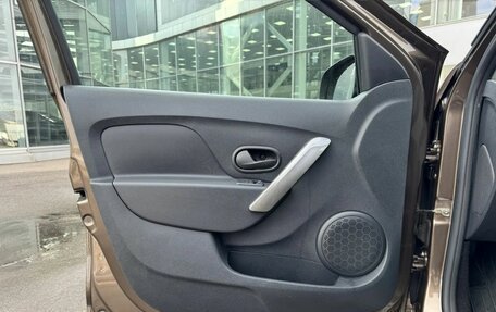 Renault Logan II, 2022 год, 1 240 000 рублей, 6 фотография