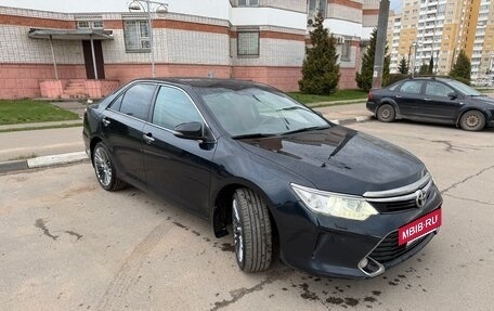 Toyota Camry, 2016 год, 2 000 000 рублей, 2 фотография