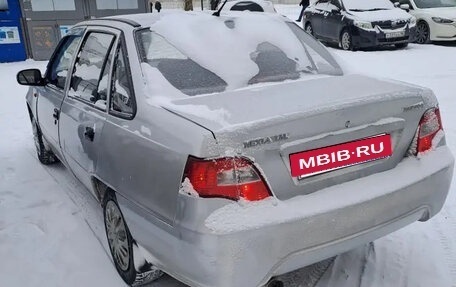 Daewoo Nexia I рестайлинг, 2009 год, 100 000 рублей, 4 фотография