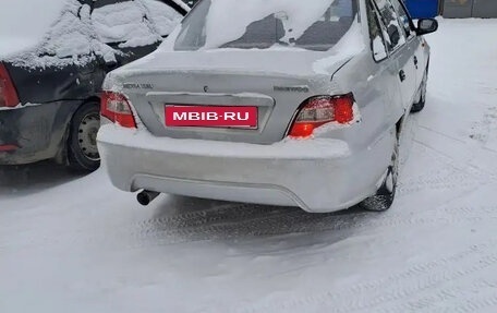 Daewoo Nexia I рестайлинг, 2009 год, 100 000 рублей, 5 фотография